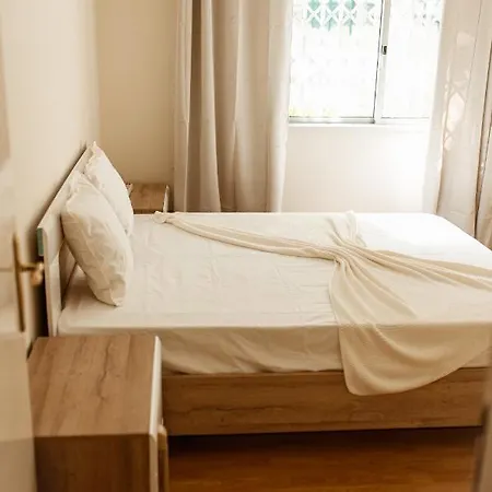 In Lisbon With 3 Bedroom Cozy Experience Apartment Loures